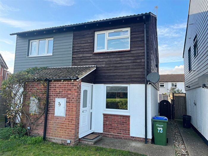 2 Bedroom Detached House To Rent In Windward Close, Littlehampton, West Sussex, BN17