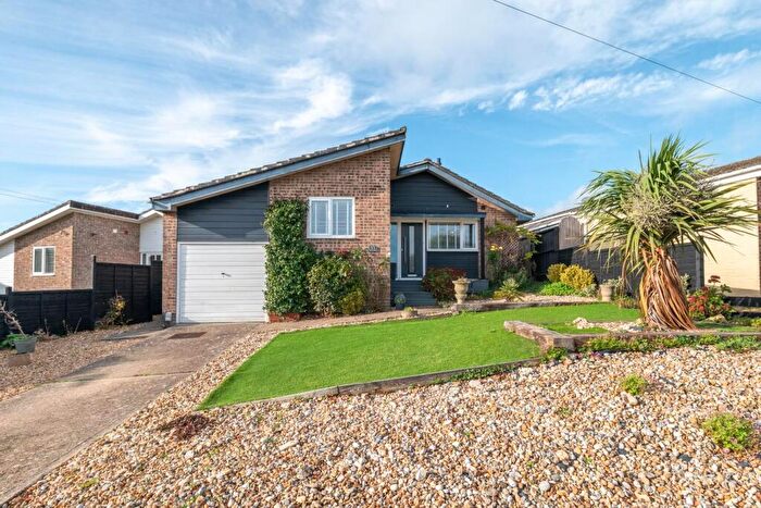 3 Bedroom Detached Bungalow For Sale In St. Edmunds Walk, Wootton Bridge, Ryde, PO33
