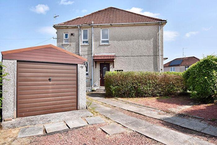 2 Bedroom Flat To Rent In Jarvie Crescent, Kilsyth, G65