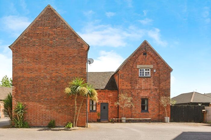 3 Bedroom Detached House For Sale In The Firs, Syston, Leicester, Leicestershire, LE7