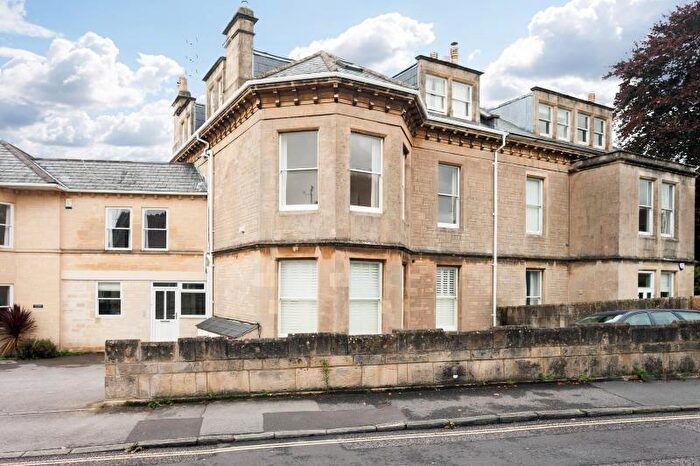 2 Bedroom Apartment To Rent In Oldfield Road, Bath, BA2