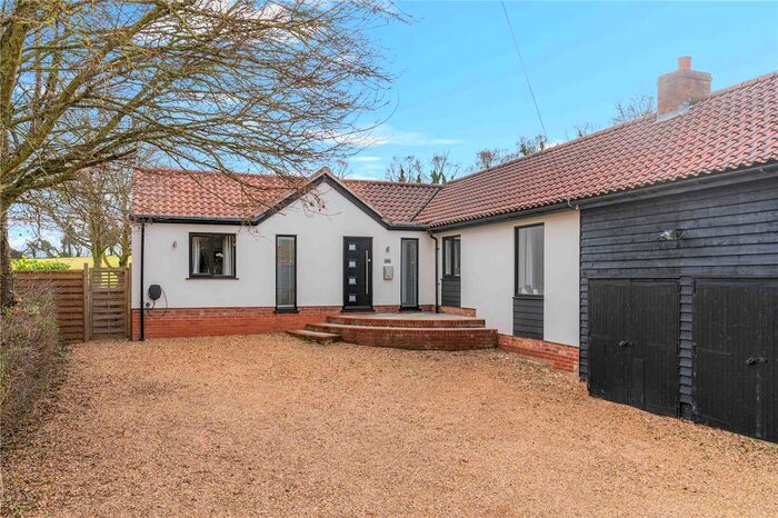 5 Bedroom Bungalow For Sale In Long Lane, Linton, Cambridgeshire, CB21