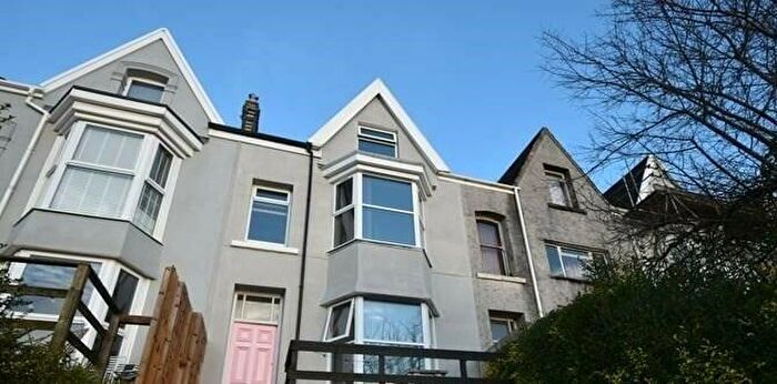 8 Bedroom Terraced House To Rent In Chaddesley Terrace, Mount Pleasant, SA1