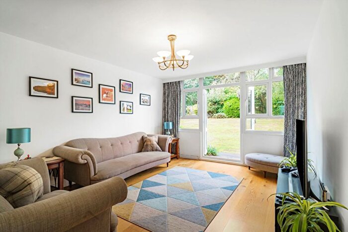 3 Bedroom Flat For Sale In Kersfield Road, Putney, SW15