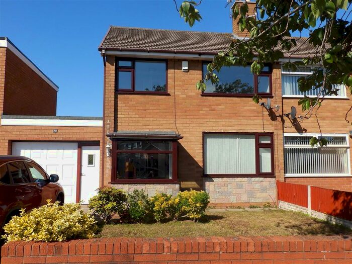 3 Bedroom Semi-Detached House To Rent In Gleneagles Road, Great Sutton, Cheshire, CH66