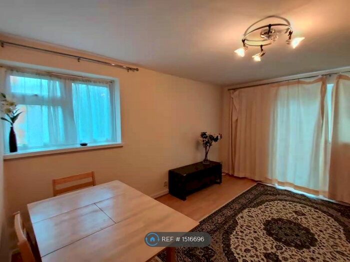 1 Bedroom Flat To Rent In Lower Fosters, London, NW4