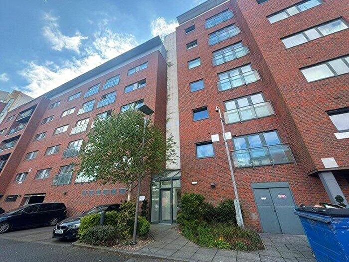 2 Bedroom Apartment To Rent In Leeds Street, Liverpool, Merseyside, L3