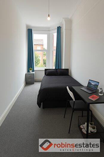4 Bedroom Flat To Rent In Nottingham, NG7