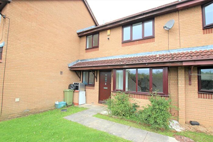 2 Bedroom Terraced House To Rent In Rolvenden Grove, Kents Hill, MK7
