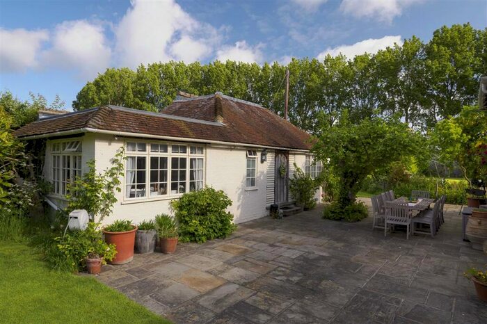 1 Bedroom Bungalow To Rent In The Cottage, The Old Rectory, Faversham, ME13