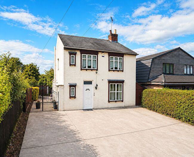 3 Bedroom Detached House For Sale In Humberstone Lane, Thurmaston, Leicester, LE4