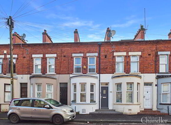 3 Bedroom Mid Terraced House For Sale In Fernwood Street, Belfast, BT7