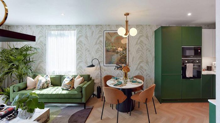 1 Bedroom Flat For Sale In Silkstream, Hendon, NW9