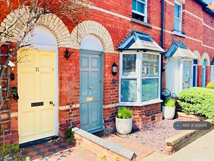2 Bedroom Terraced House To Rent In Park Road, Henley-On-Thames, RG9