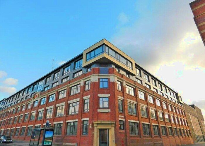 2 Bedroom Flat To Rent In Cotton Lofts, Fabrick Square, Digbeth, B12