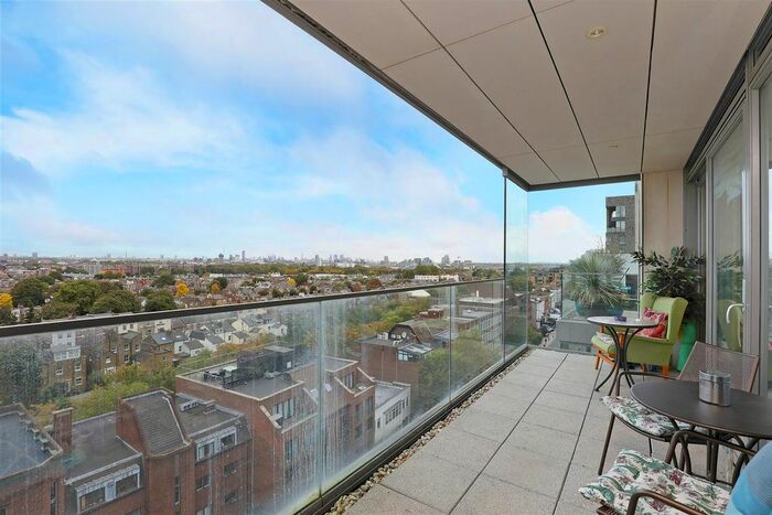 2 Bedroom Flat To Rent In Upper Richmond Road, London, SW15