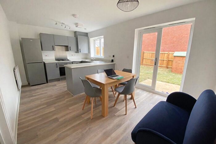 4 Bedroom Semi Detached House To Rent In Shepherd Close, Stoke Gifford, Bristol, South Gloucestershire, BS34