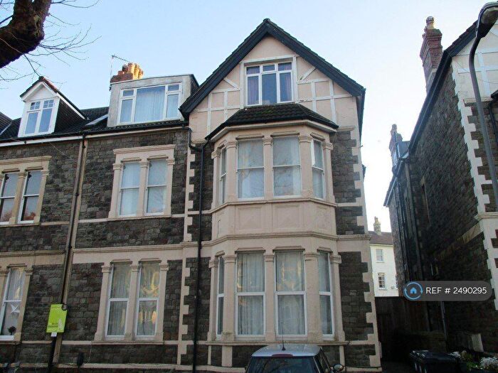 2 Bedroom Flat To Rent In Blenheim Road, Bristol, BS6