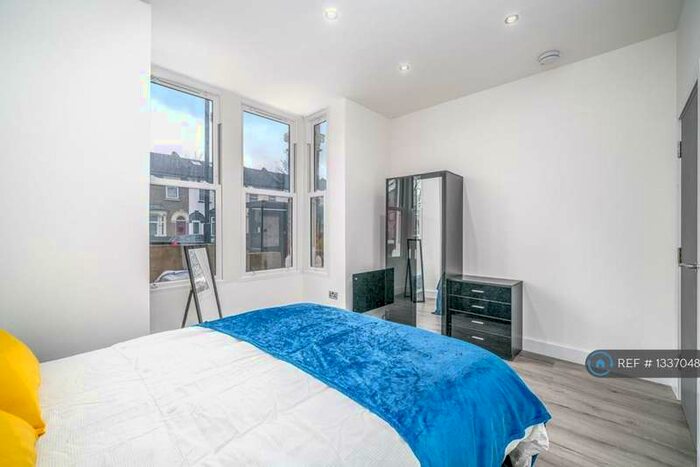 2 Bedroom Apartment To Rent In Barking Road, London, E13