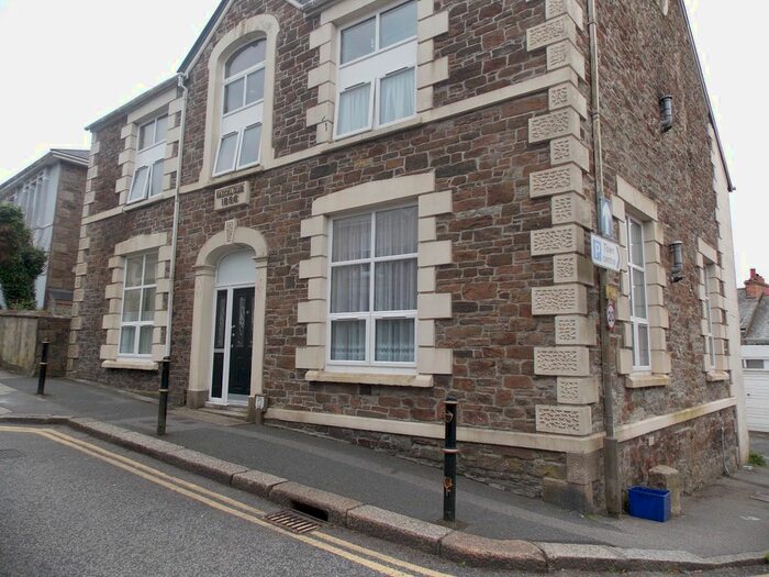 2 Bedroom Flat To Rent In Green Lane, Redruth, TR15