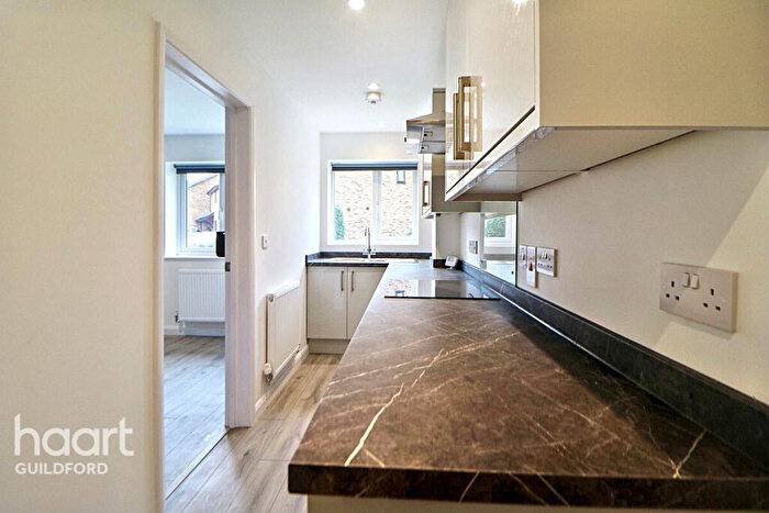 1 Bedroom End Of Terrace House For Sale In Woodger Close, Guildford, GU4
