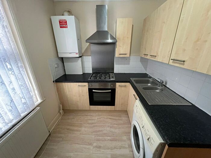 1 Bedroom Flat To Rent In Windsor Road, London, E10