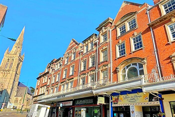 2 Bedroom Flat To Rent In Bournemouth, BH1