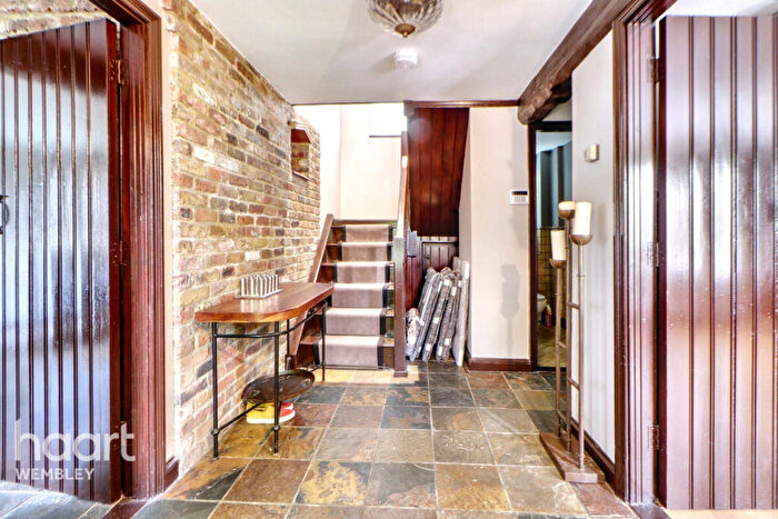 5 Bedroom Detached House For Sale In Wembley Park, HA9