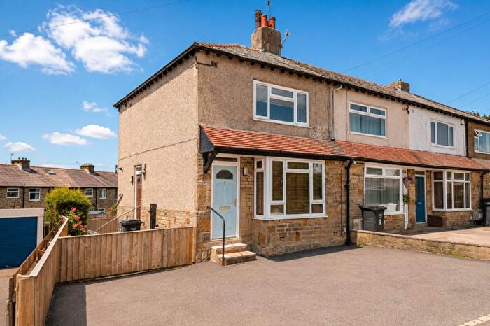 2 Bedroom End Of Terrace House For Sale In The Park, Southowram, Halifax, West Yorkshire, HX3