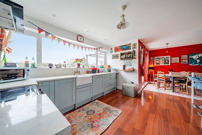 4 Bedroom Detached House For Sale In Northchurch, Berkhamsted, HP4