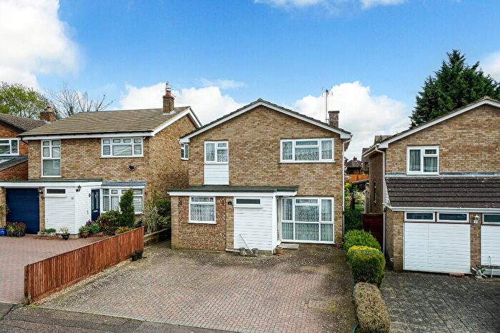 4 Bedroom Detached House For Sale In Glebe Close, Hemel Hempstead, Hertfordshire, HP3