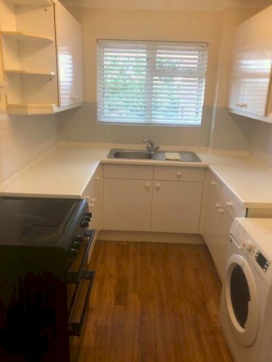 2 Bedroom Flat To Rent In Woodthorpe Road, Ashford, TW15