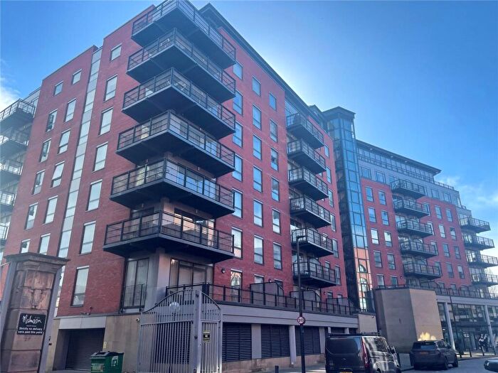 2 Bedroom Apartment For Sale In The Quays, Concordia Street, Leeds, LS1