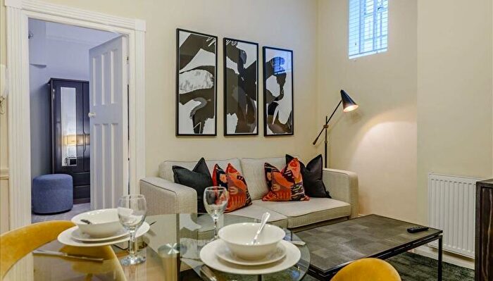 1 Bedroom Apartment To Rent In Strathmore Court, Park Road, London, NW8