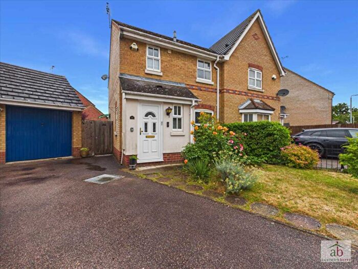 3 Bedroom Semi-Detached House For Sale In Elmers Lane, Grange Farm, Kesgrave, IP5