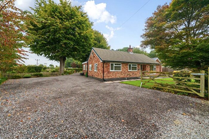 3 Bedroom Detached Bungalow For Sale In Cam, Dursley, GL11