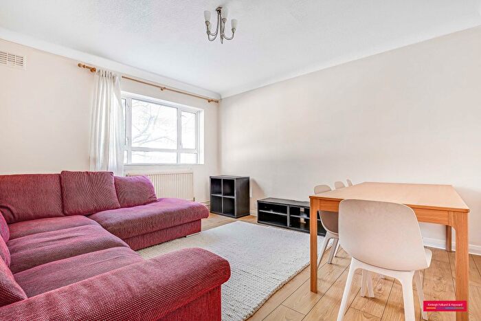 3 Bedroom Flat To Rent In Park Road, Marylebone, London, NW1
