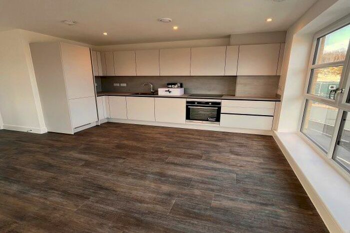 2 Bedroom Flat To Rent In Eastern Avenue, Swanscombe, DA10