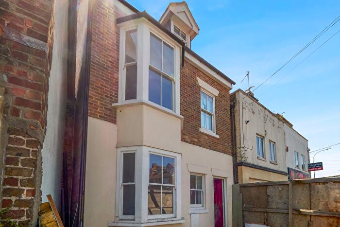 4 Bedroom Semi Detached House For Sale In Park Road, Ramsgate, CT11