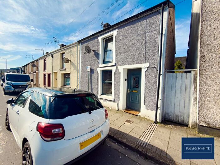 2 Bedroom End Terrace House For Sale In Cardiff Road, Aberdare, CF44