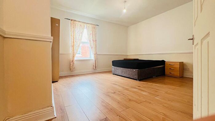 2 Bedroom Terraced House To Rent In Ingoe Street, Newcastle Upon Tyne, NE15