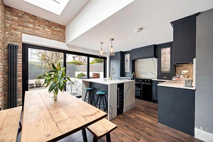 5 Bedroom Terraced House For Sale In Westbourne Street, Hove, BN3