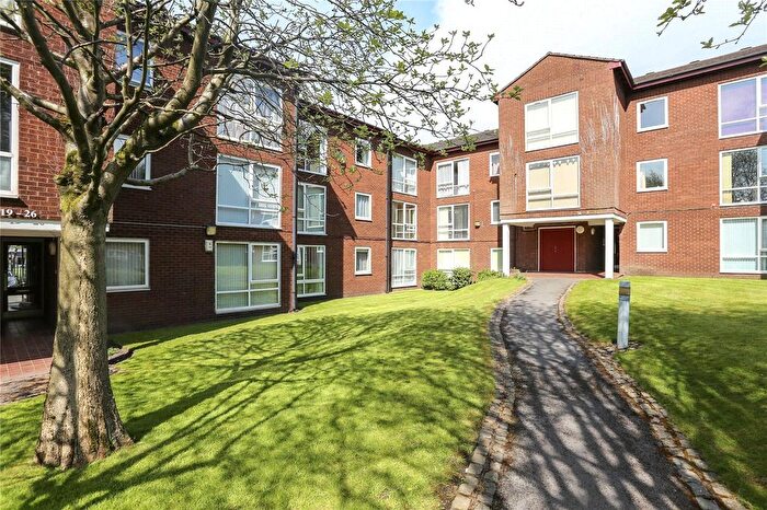Studio To Rent In Spathfield Court, Holmfield Close, Heaton Norris, Stockport, SK4
