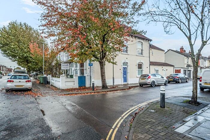 2 Bedroom End Terrace House For Sale In Laburnum Grove, Portsmouth, PO2