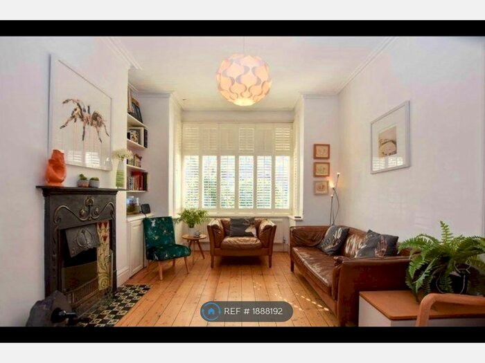 4 Bedroom Terraced House To Rent In Linden Avenue, Altrincham, WA15