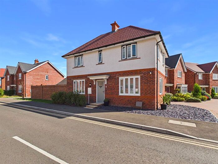 3 Bedroom Detached House For Sale In Apley Road, Twigworth, Gloucester, GL2