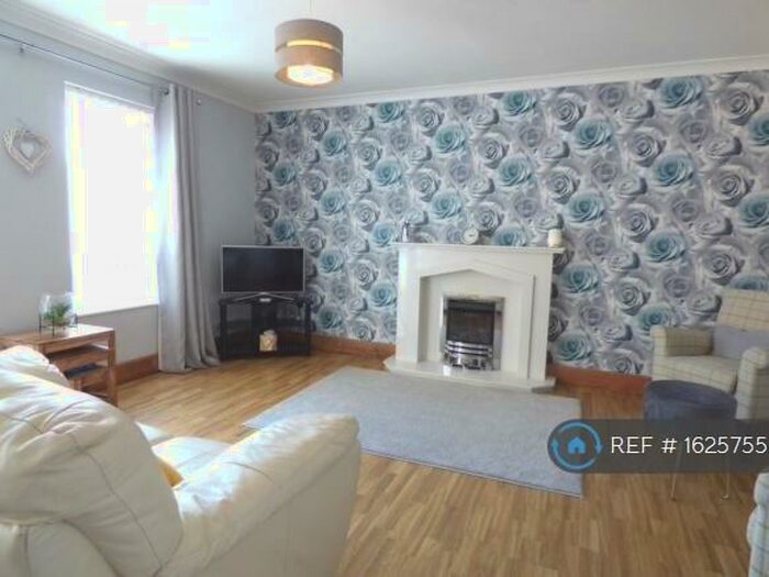 3 Bedroom End Of Terrace House To Rent In Villiers Court, Preston, PR1