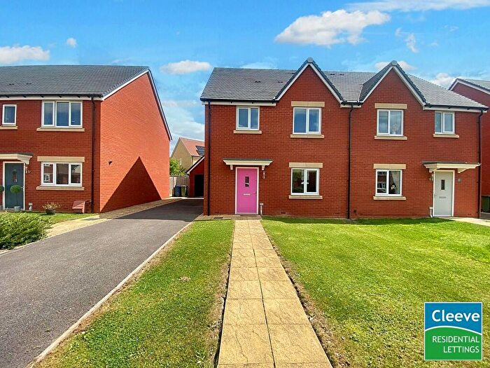 3 Bedroom Semi-Detached House To Rent In Hedgerow Close, Bishops Cleeve, GL52