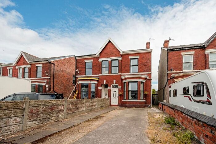 4 Bedroom Semi Detached House For Sale In Kensington Road, Southport, PR9