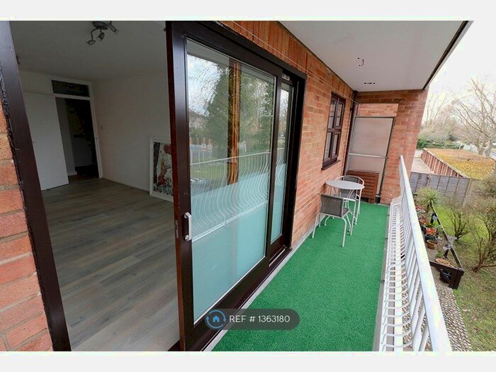 1 Bedroom Flat To Rent In Daniel Court, Beckenham, BR3